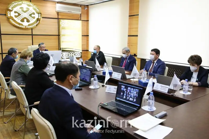 QR Kásipodaqtar federatsııasy eńbek qatynastaryna qatysty usynystaryn jarııalady
