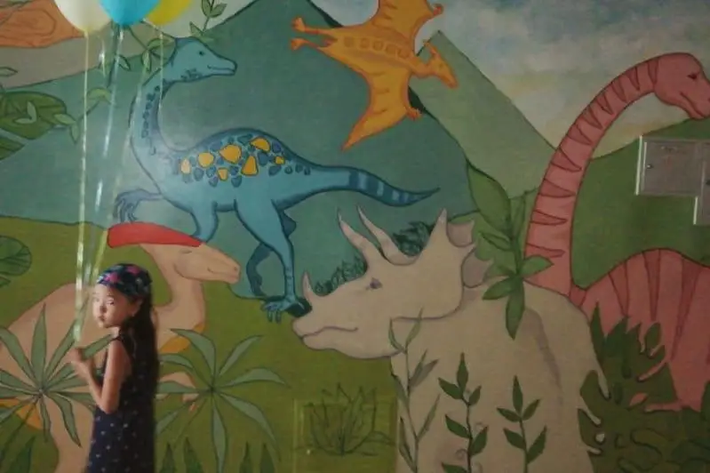 Қол кісенделген порно