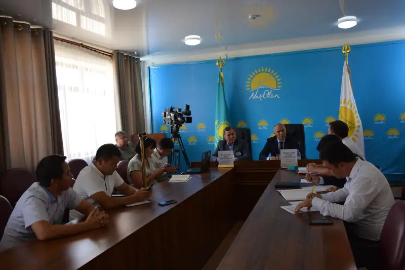 Túrkistanda Nur Otan-nyń qoǵamdyq qabyldaýyna kelgen azamat jumysqa shaqyrtý aldy