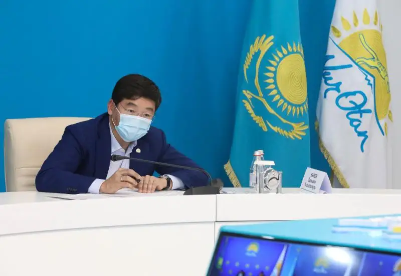 Elbasy partııaishilik irikteýge erekshe mán berip otyr - Baýyrjan Baıbek