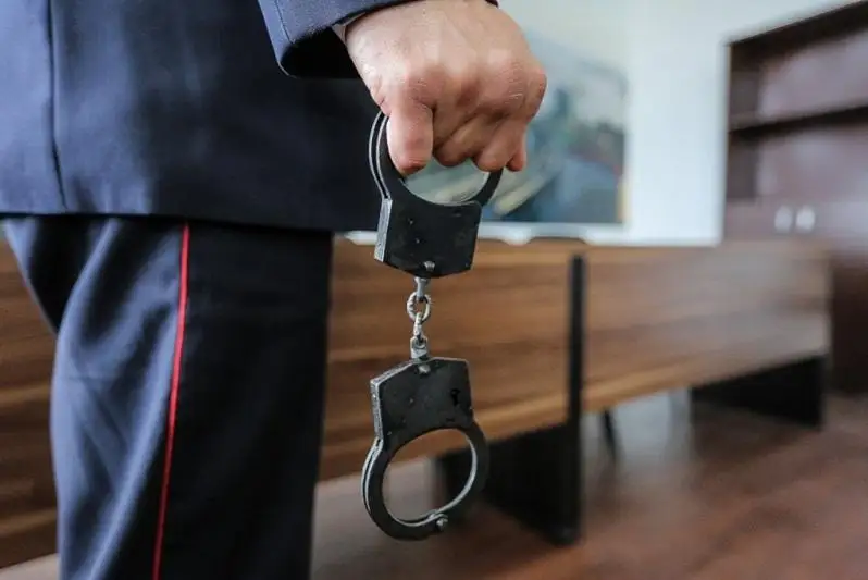 Ақмола облысында пәтерден 1 миллион теңгенің мүлкін тонағандар ұсталды