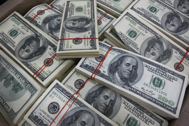 KASE: Dollar baǵamy 1,3 teńgege arzandady