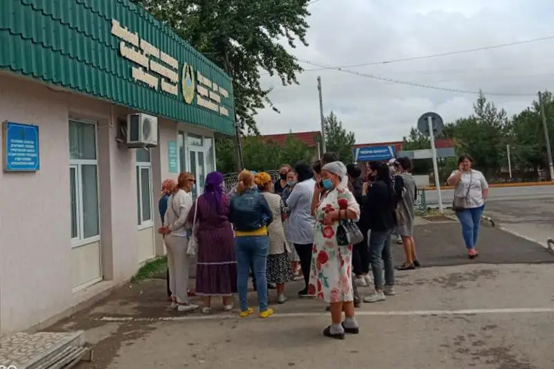 Jetisaıda 74 adamnyń aqshasyn jymqyrǵan qarjy pıramıdasynyń joly kesildi