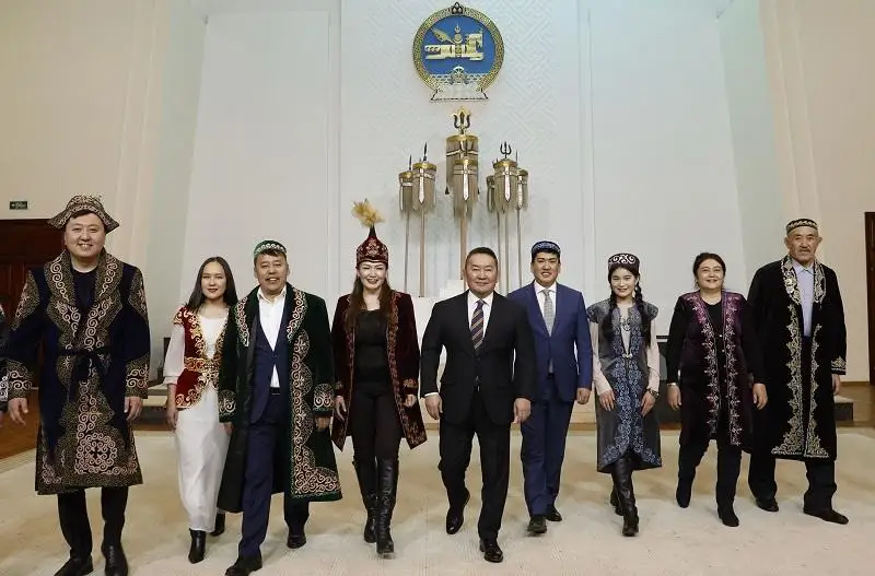 Mońǵolııa Prezıdenti qazaq halqyn Naýryz meıramymen quttyqtady