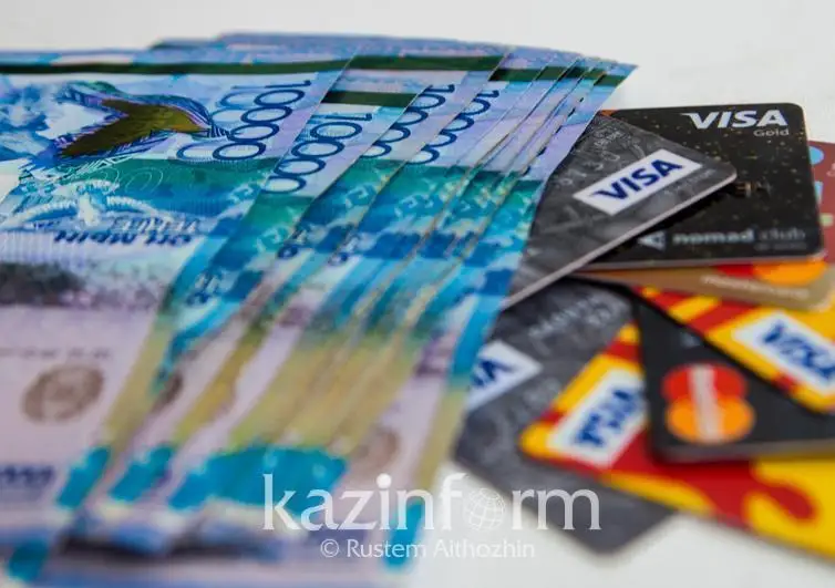 42 500 teńge áleýmettik járdemaqy klıentterdiń karta shottaryna aýdarylýy múmkin
