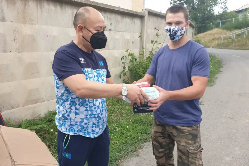 Aýyr atletıka federatsııasy ulttyq qurama múshelerine kómek kórsetti