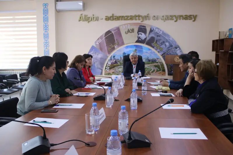 Qazaqstanda onomastıkalyq ataýlardy júıelendirý qyzmeti tanystyryldy