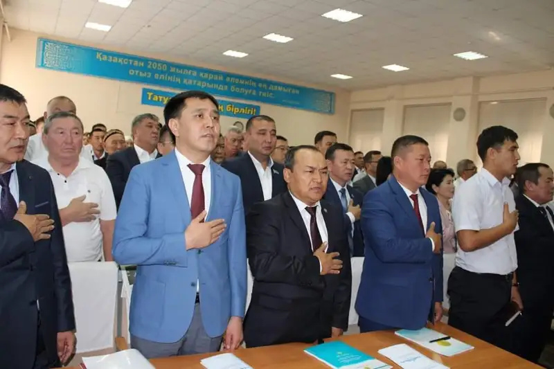 Oblystyq aqparattyq nasıhattyq top músheleri Saryaǵash aýdanynyń aktıvimen kezdesti