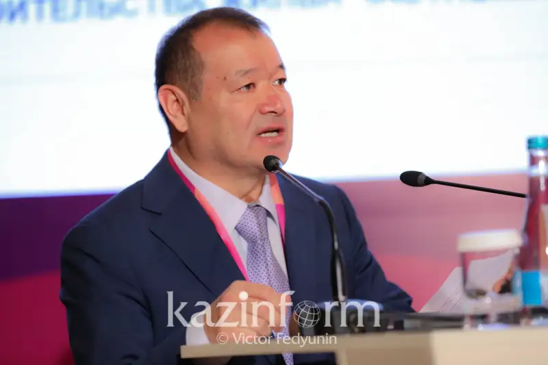 Қайырбек Өскенбаев Арыстағы үйлердің сапасына қатысты ақпаратқа жауап берді