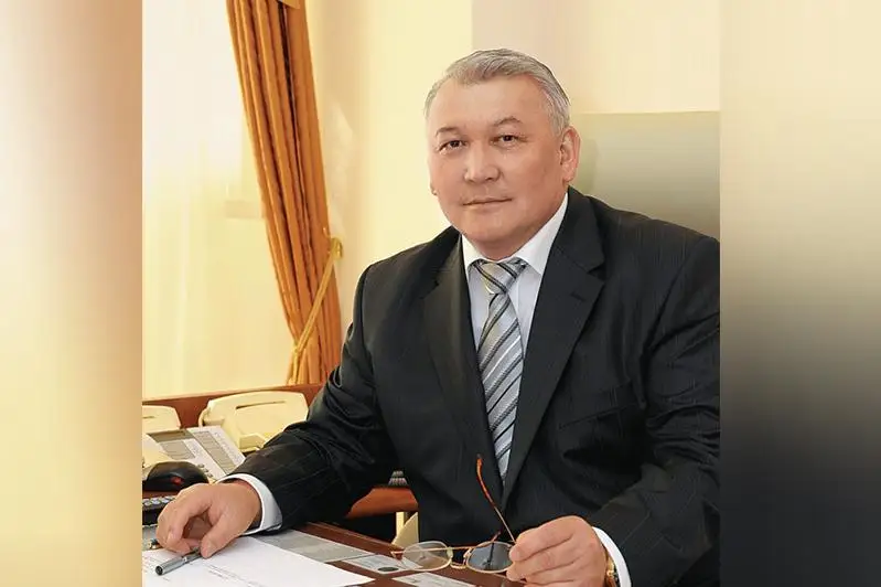 Jaqsylyq Dosqalıev: Pandemııa bizdiń ózgelerge jaryq túsirý úshin ózimizdiń janyp ketetinimizdi kórsetti