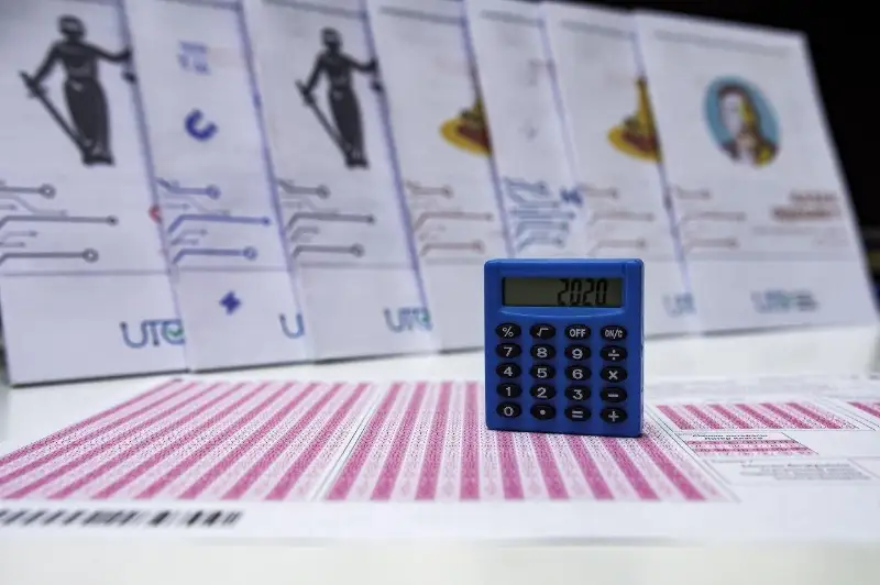Қазақстанда ҰБТ басталды: Бүгін 6 512 оқушы білімін сынап жатыр