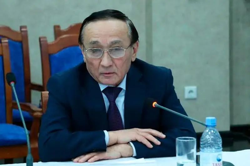 Sansyzbaı Esilov: Elbasynyń tez arada jazylyp shyǵýyna tilekshimiz