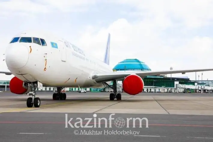 Air Astana kompanııasy júk tasymaldaýdy qolǵa alady - Pıter Foster