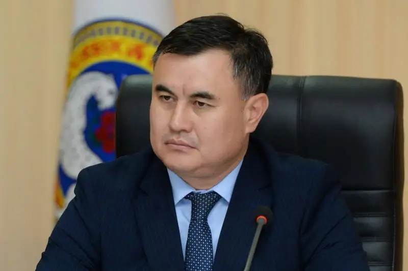 Almatyda Áýezov aýdanynyń ákimi halyq aldynda esep berdi