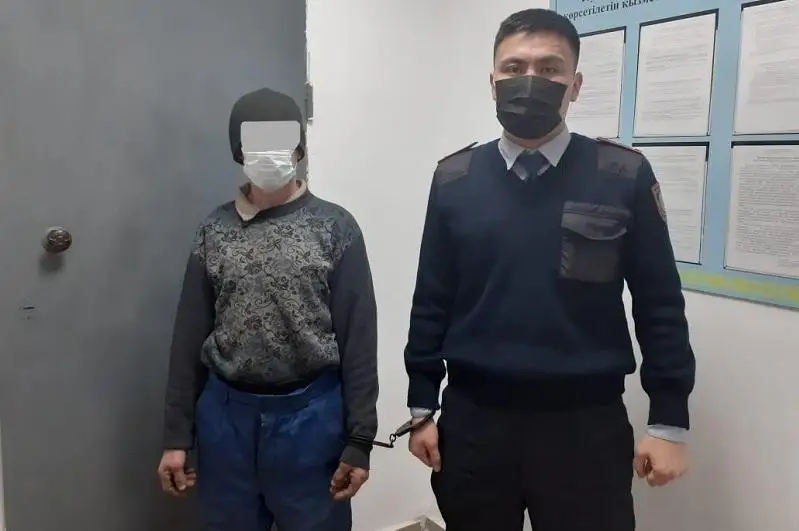 Aqtóbede qoǵamdyq jumystan bas tartqan sottalǵandar qaıta túrmege qamaldy