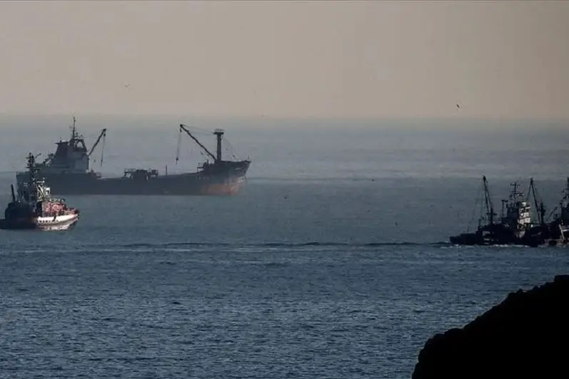 Ystanbul jaǵalaýynda keme reseılik tankermen soqtyǵysty, úsh adam iz-túzsiz joǵalǵan