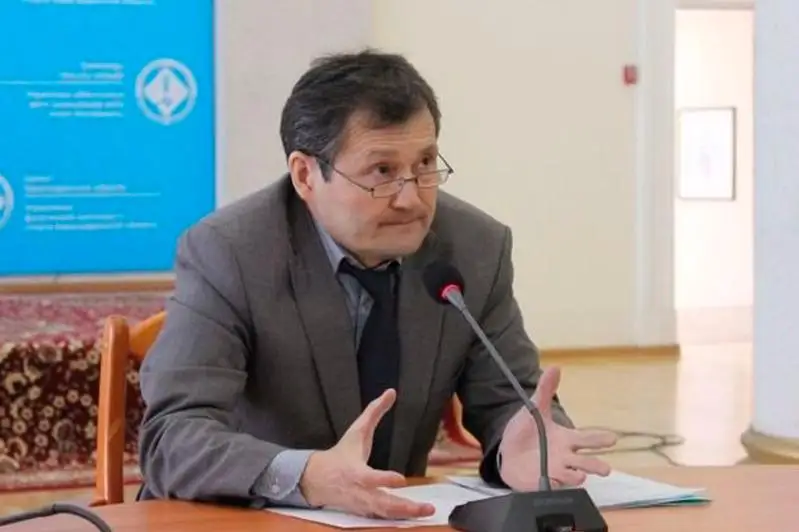 Eset Esenǵaraev: Mıtıngter qoǵamda uzaq ýaqyt qordalanǵan máseleni sheshe almaıdy