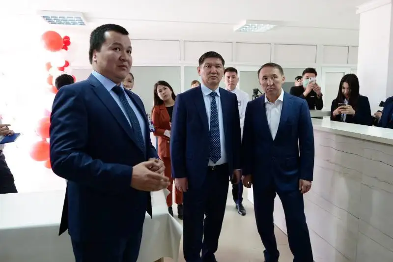 #BizBirgemiz: Shymkenttik kásipker óz qaltasynan 20 mıllıon teńge bóldi