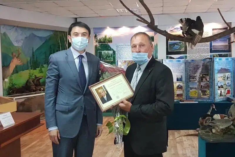 QR Prezıdenti brakonerlikpen kúresip júrgen Almaty oblysynyń ınspektoryna alǵys aıtty