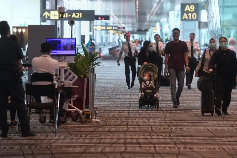 Sıngapýrda koronavırýs karantınin buzǵandar túrmege qamalady