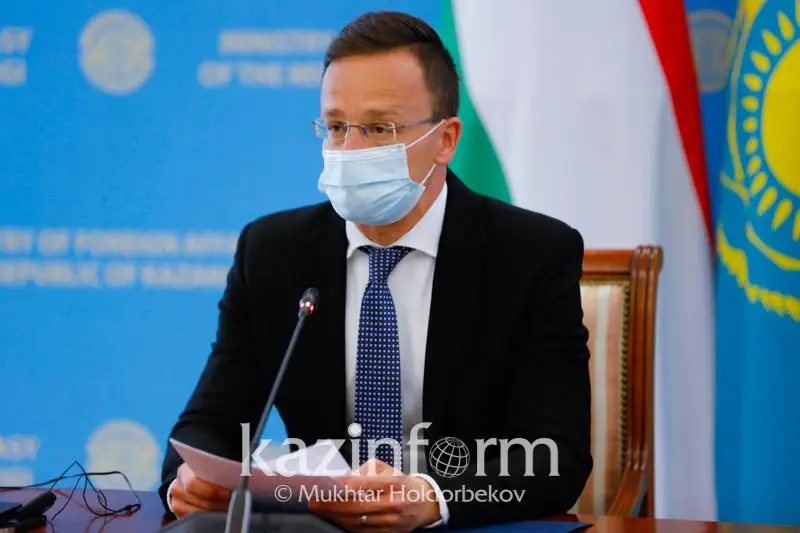 Túrki keńesi elderindegi kompanııalar úshin bıznes-forým uıymdastyramyz – Majarstan mınıstri