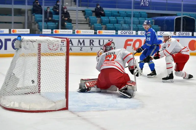 Hokkeı: «Barys» elordada «Avtomobılıske» jol berdi