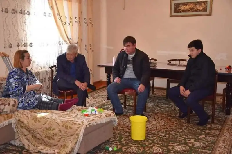 Jetisaı aýdanynda turatyn muqtaj otbasy jylyjaımen aınalysatyn boldy