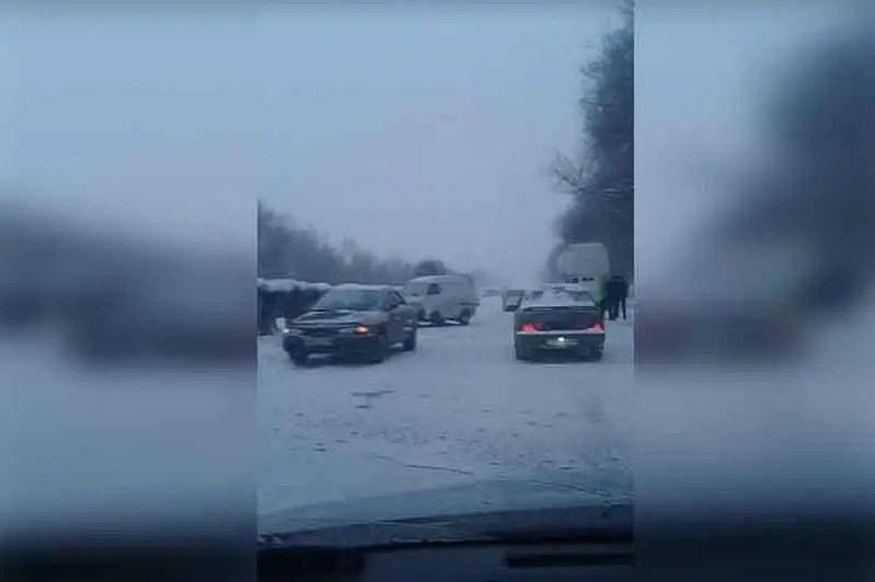 Almaty-Bishkek tas jolynda 7 kólik soqtyǵysty