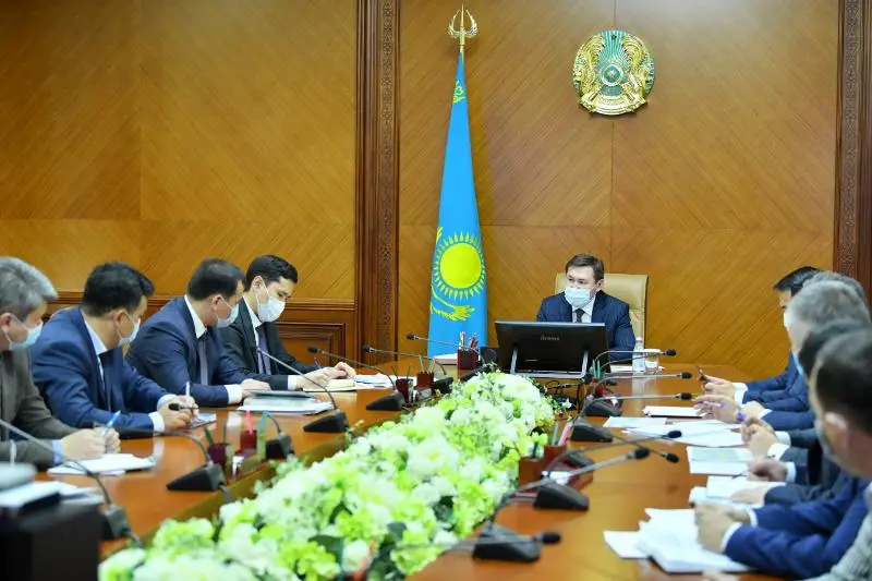 Shymkent ákimi «Juldyz» ındýstrııaldy aımaǵyn qurý boıynsha naqty tapsyrmalar berdi