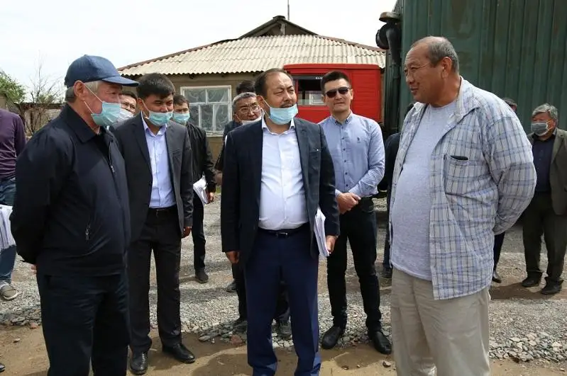 Kordaı aýdanyndaǵy tártipsizdikter kezinde qıraǵan turǵyn úıler qalpyna keltirilýde