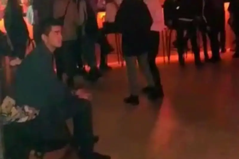 Elordalyq mobıldi top bir táýlikte 16 karantın buzý jaǵdaıyn tirkedi