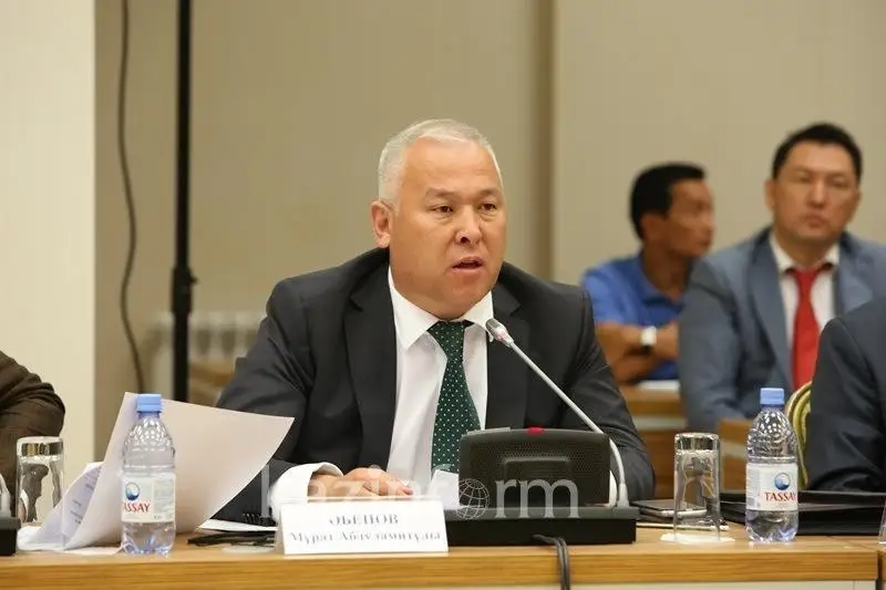 Memorgandardyń halyq aldyndaǵy bedeli qajetti deńgeıde emes – Murat Ábenov