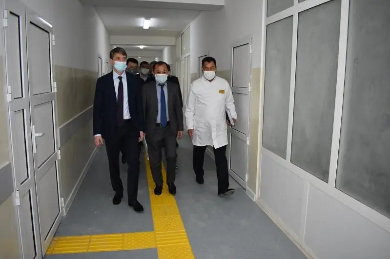 Túrkistan oblysy ákiminiń orynbasary jappaı vaktsınalaý barysymen tanysty