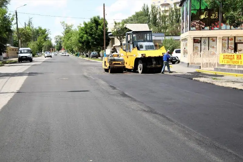Jambyl oblysynda 1300 shaqyrymnan astam jol jóndelýde