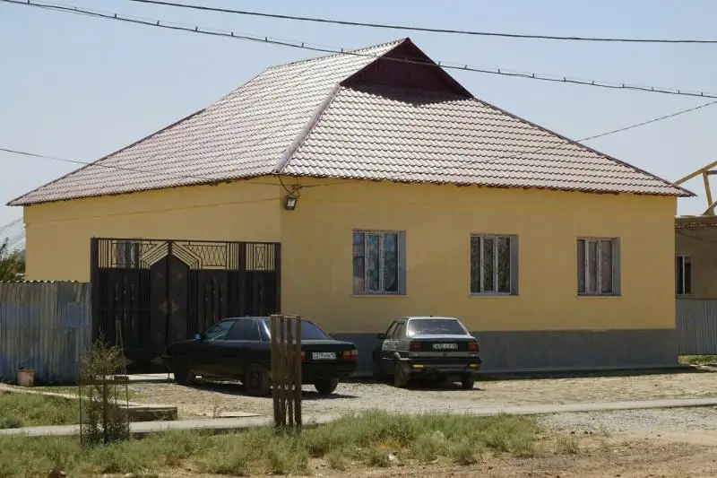 Arys qalasynda 155 úı buzylyp, qaıta turǵyzylýda