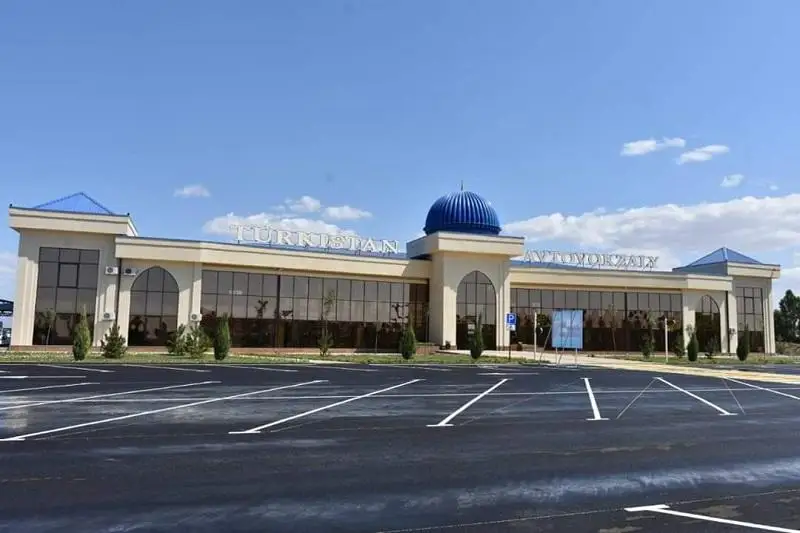 Túrkistanda birqatar baǵyttaǵy avtobýstar jańa avtovokzaldan qatynaıdy