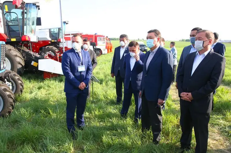 Asqar Mamın Aqmola oblysynda egis naýqanynyń júrgizilý barysyn tekserdi