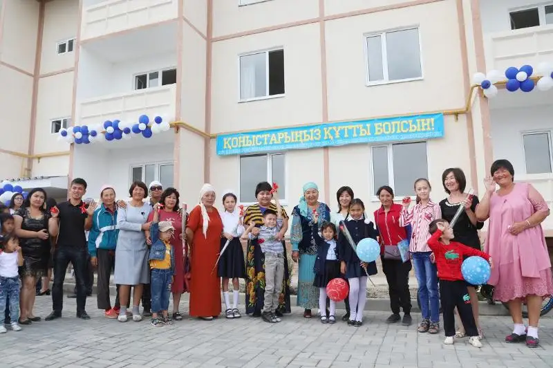 Jambyl oblysynda kópbalaly otbasylar qonys toıyn toılady
