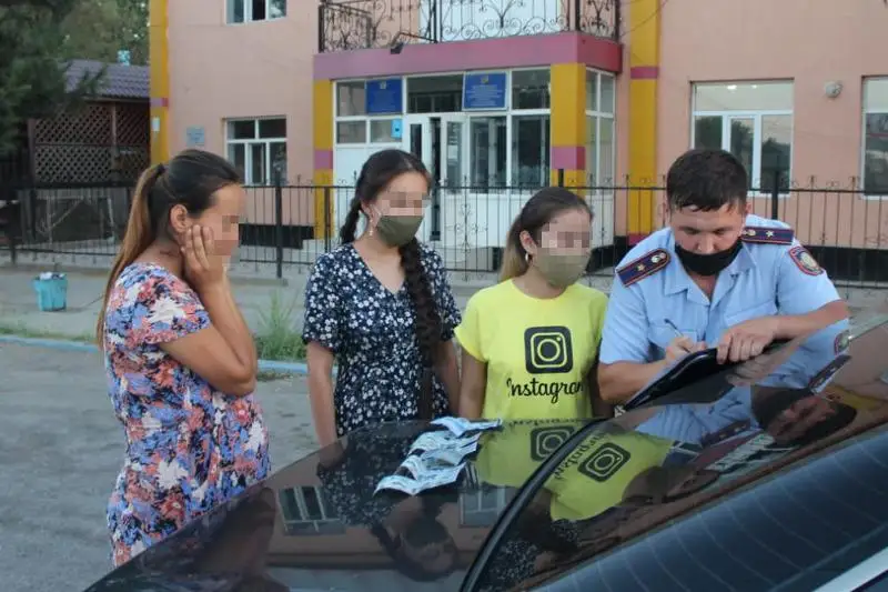 Мақтаарал ауданының тұрғыны кәмелетке толмаған қыздан 1 млн теңге бопсалаған