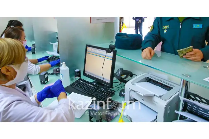 Áskerıler koronavırýsqa qarsy ekpe alý qajettiligin qoldaıdy - Nurlan Ermekbaev