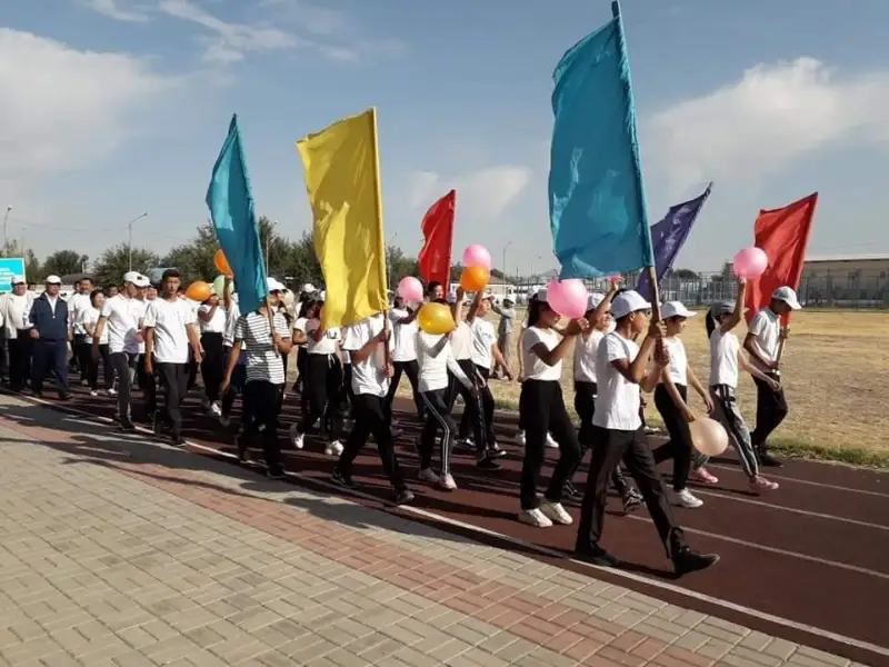 Báıdibek aýdanynda ótken densaýlyq festıvaline myńnan asa adam qatysty