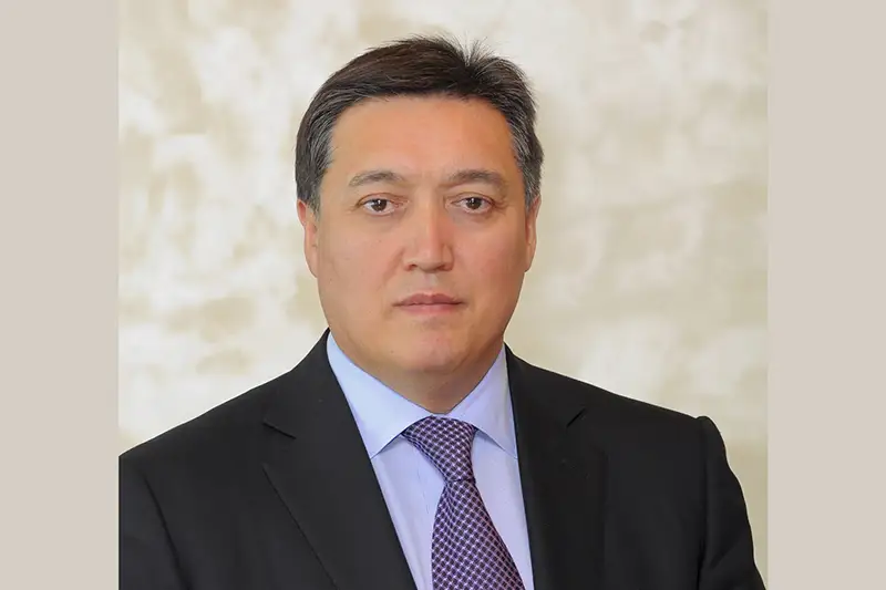 Asqar Mamın: Ramazan aıy — sabyr men erik-jigerdi damytatyn rýhanı kemeldený kezeńi