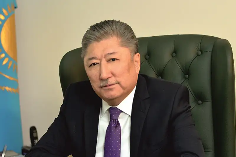 Tuńǵysh Prezıdentimiz bul synaqty jeńil eńseredi dep senemin - Májıt Shaıdarov