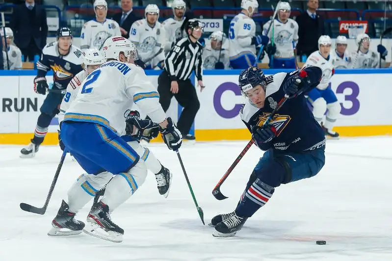 Hokkeı: «Barys» overtaımda «Metallýrgtan» basym tústi