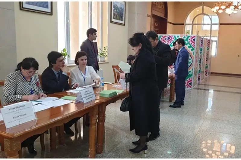 Tájikstanda parlament saılaýy ótip jatyr