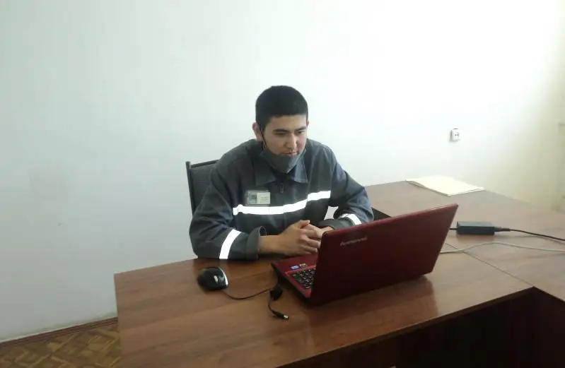 Aqmolada sottalǵandarǵa kezdesýdiń ornyna eki saǵattyq beınebaılanys usynylady