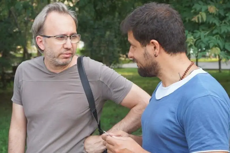 Italııalyqtar Semeıde derekti fılm túsirip jatyr