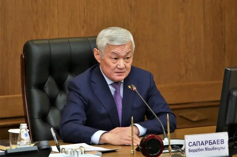 Saparbaev tótenshe jaǵdaı saldaryn joıý jónindegi shtab otyrysyn ótkizdi