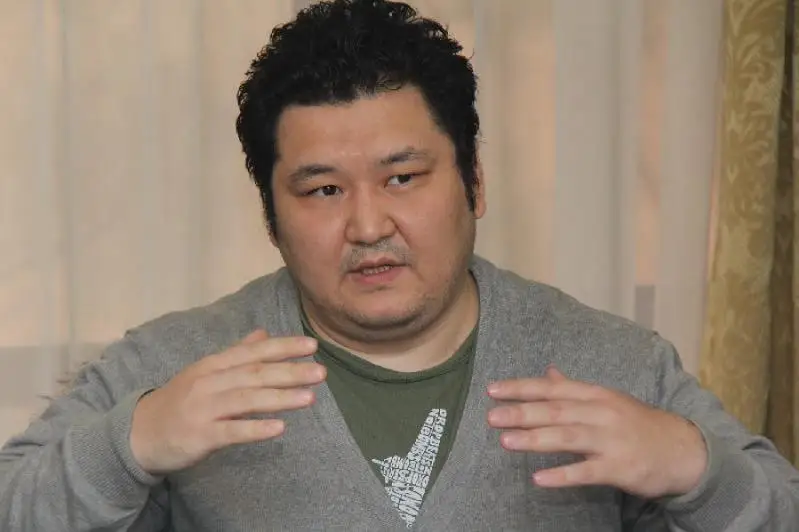 Marat Shıbutov: Sońǵy 100 kún eldegi saıası júıeniń nyq jumysyn kórsetti