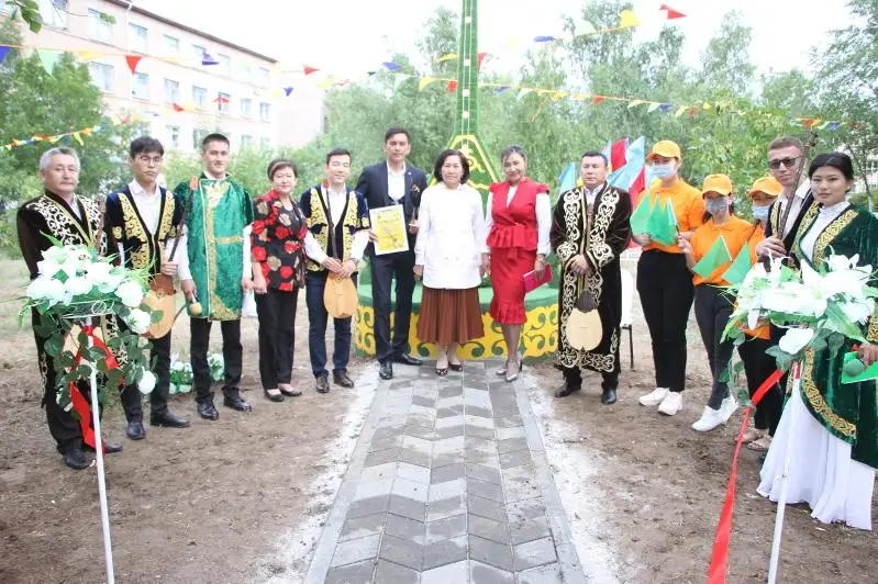 Qostanaı oblysynda «Dombyra» kompozıtsııasy ornatyldy